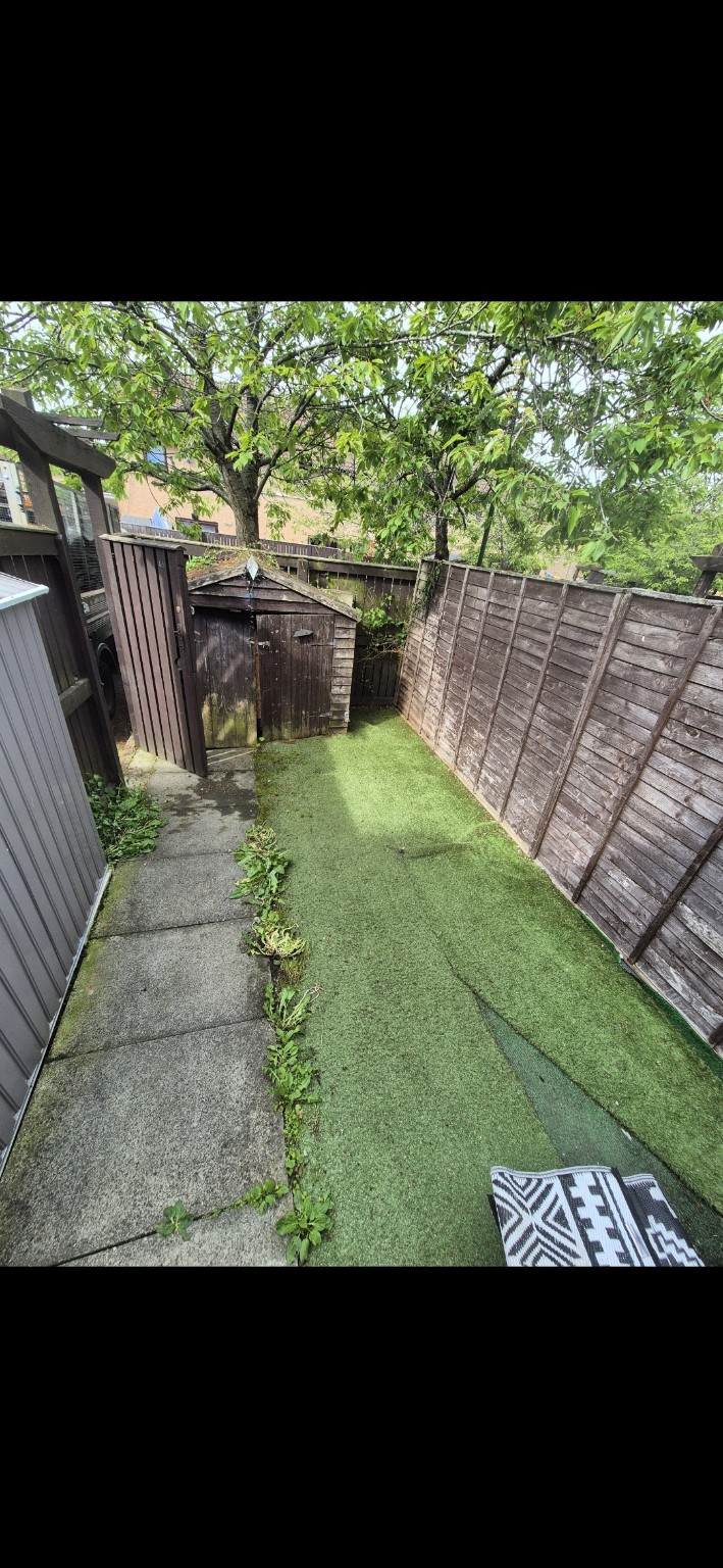 After: Garden furniture and packaging